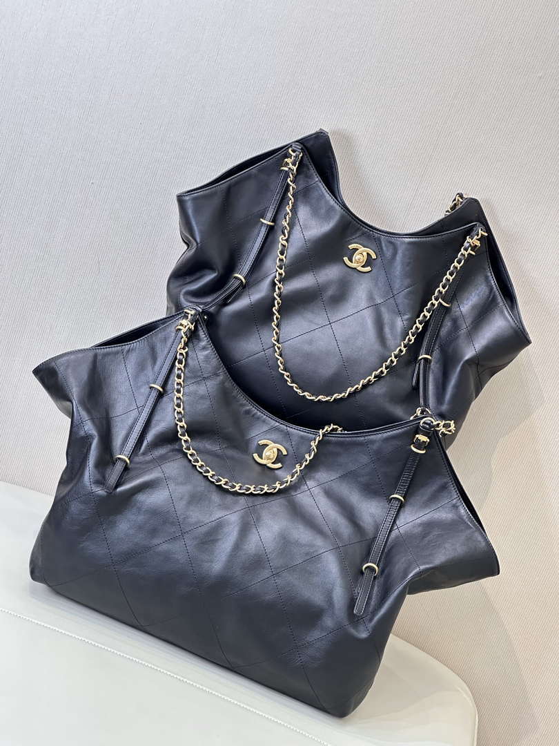 Chanel AS5463 25SS Maxi Shopping Bag  Calfskin & Gold-Tone Metal  Black