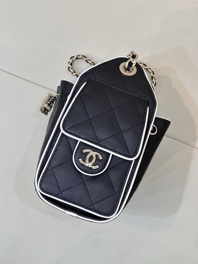 Chanel AS5631 Mini Hobo Handbags Lambskin & Gold-Tone Metal Black & White