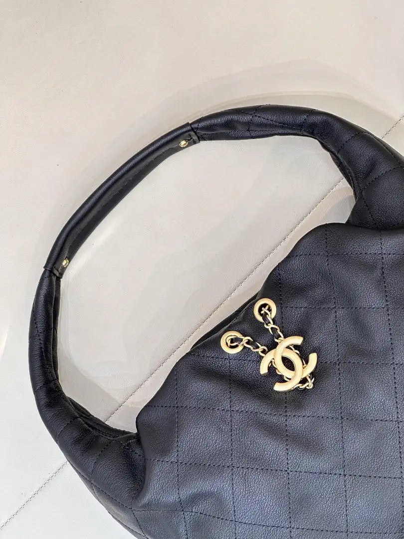 Chanel AS5976 Hobo Handbag Calfskin & Gold-Tone Metal Black
