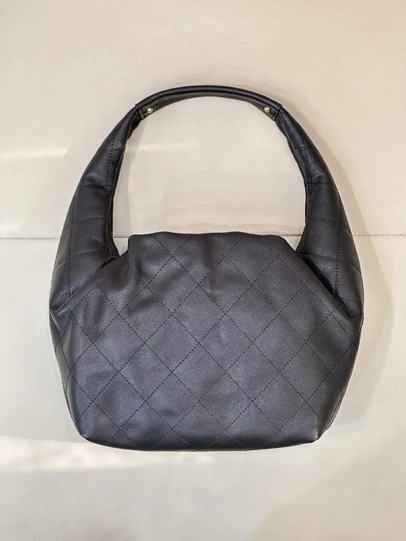 Chanel AS5976 Hobo Handbag Calfskin & Gold-Tone Metal Black