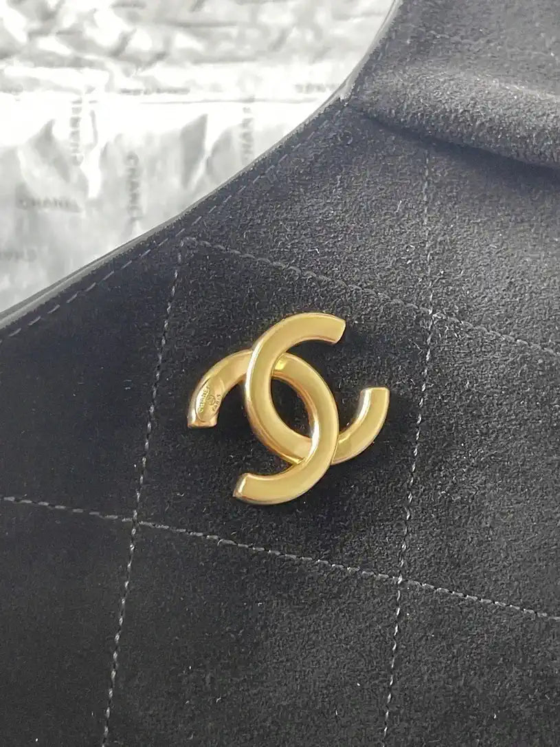 Chanel AS5978 Vintage Suede Hobo beach Tote Bag 26c Black