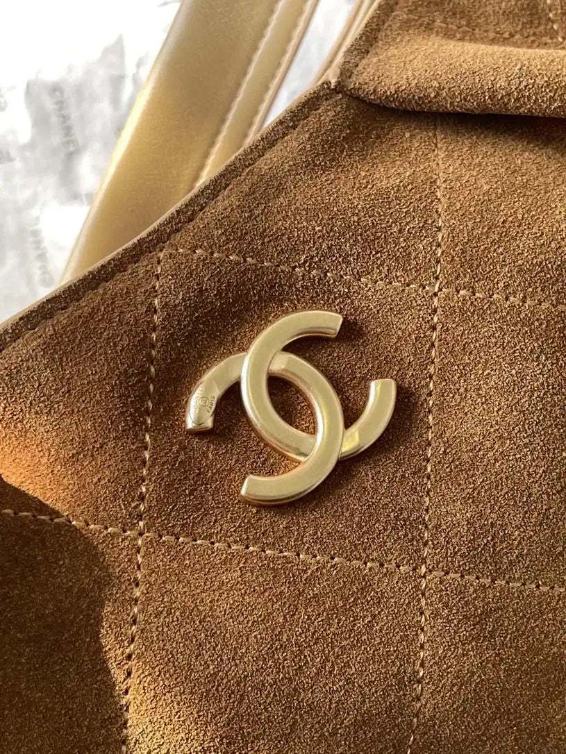 Chanel AS5978 Vintage Suede Hobo beach Tote Bag 26c Brown