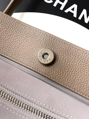 Chanel AS6055 Cerf Leather Exterior Small Tote Bags Gray - Default Title - View 7
