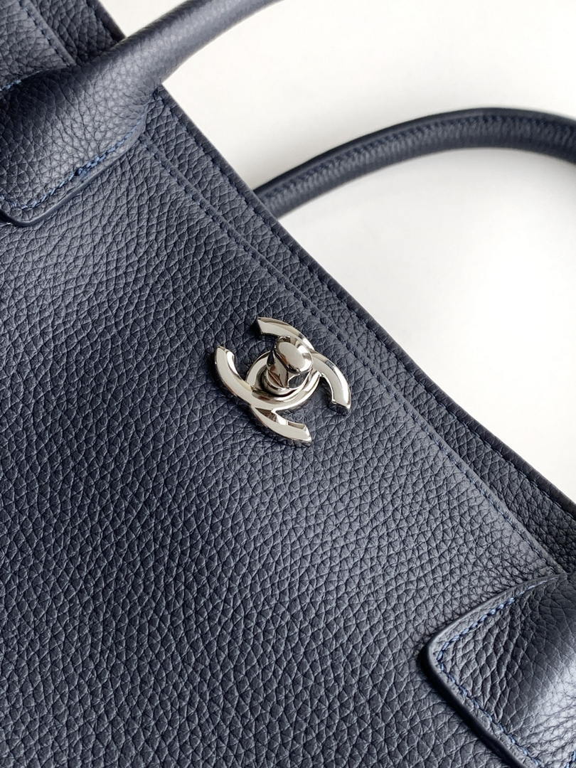 Chanel AS6055 Cerf Leather Exterior Small Tote Bags Navy Blue