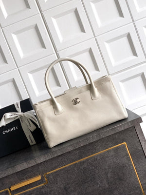 Chanel AS6055 Cerf Leather Exterior Small Tote Bags White - Default Title - View 1