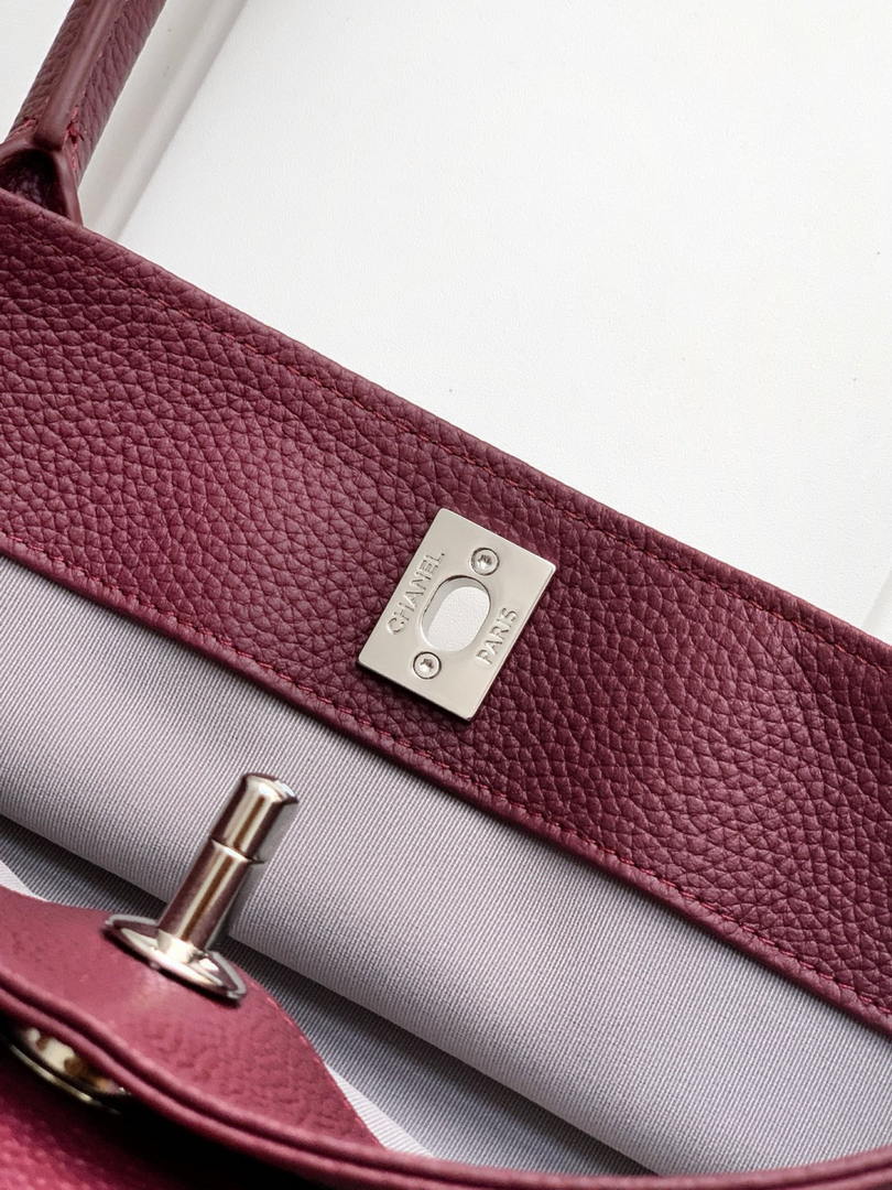 Chanel AS6055 Cerf Leather Exterior Small Tote Bags Bag Wine Red