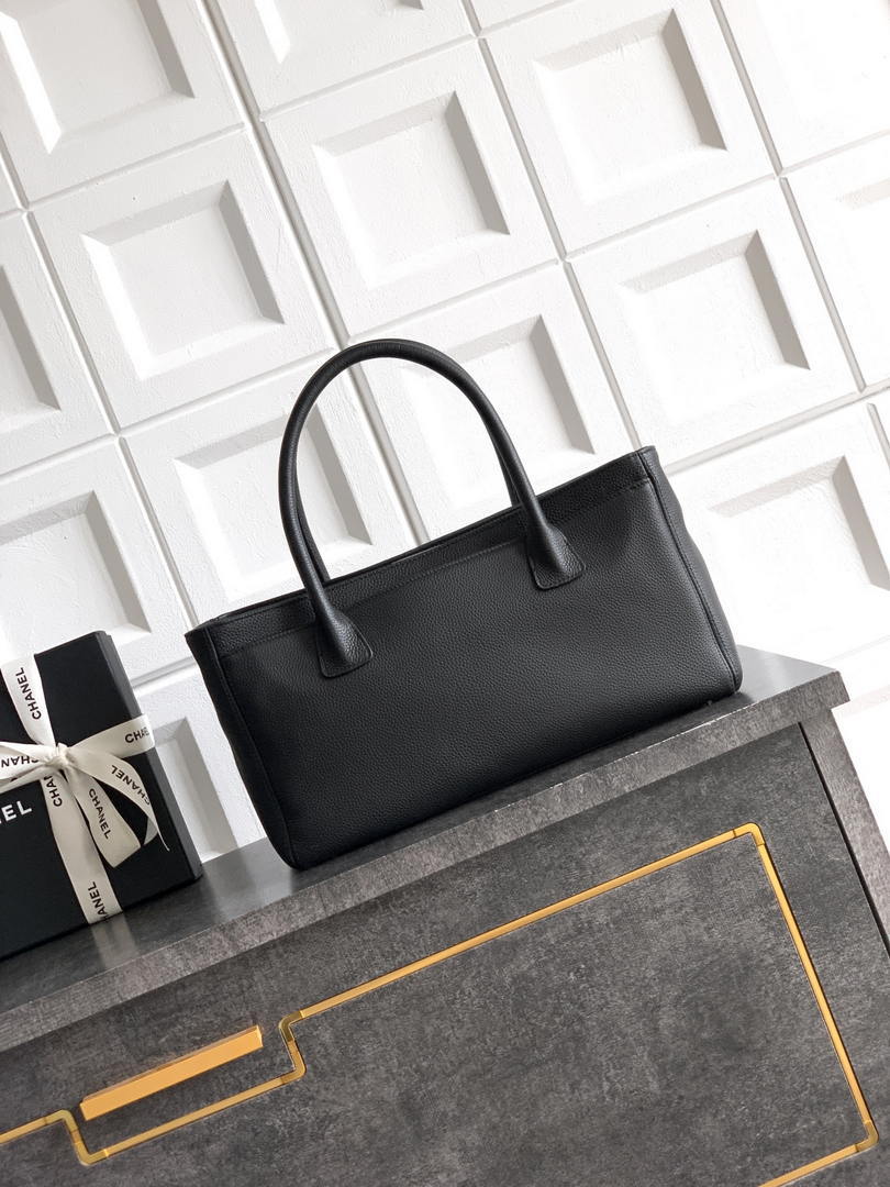 Chanel AS6055 Cerf Leather Exterior Small Tote Bags Bag Black - Default Title - View 3
