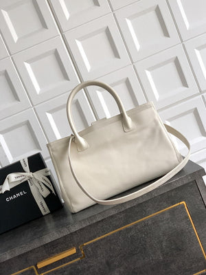 Chanel AS6056 Cerf Leather Exterior Medium Tote Bags White - Default Title - View 3
