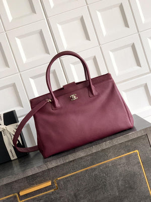 Chanel AS6056 Cerf Leather Exterior Medium Tote Bags Wine Red - Default Title - View 1