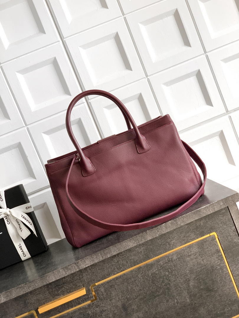 Chanel AS6056 Cerf Leather Exterior Medium Tote Bags Wine Red
