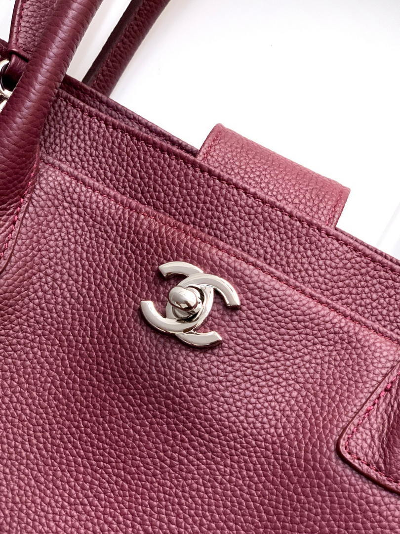 Chanel AS6056 Cerf Leather Exterior Medium Tote Bags Wine Red