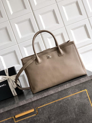 Chanel AS6056 Cerf Leather Exterior Medium Tote Bags Gray - Default Title - View 1