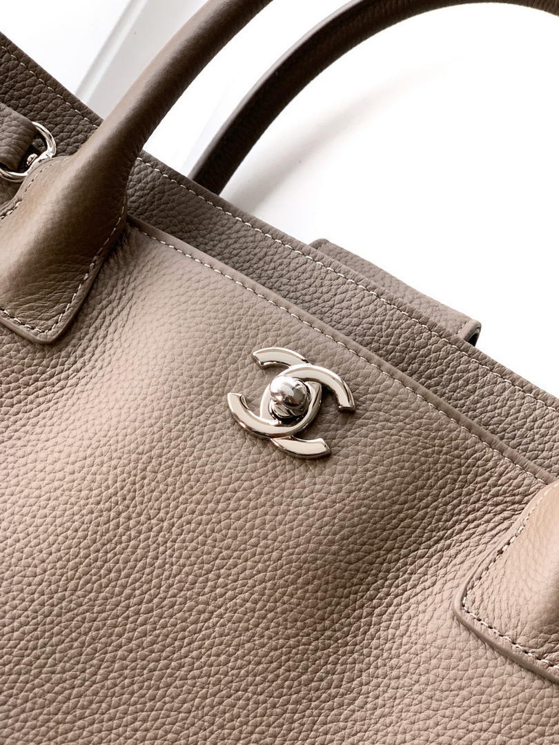 Chanel AS6056 Cerf Leather Exterior Medium Tote Bags Gray