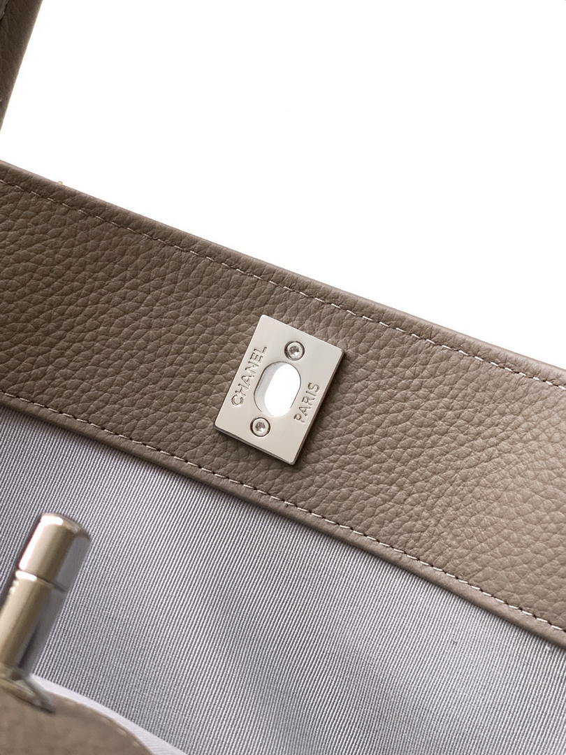 Chanel AS6056 Cerf Leather Exterior Medium Tote Bags Gray