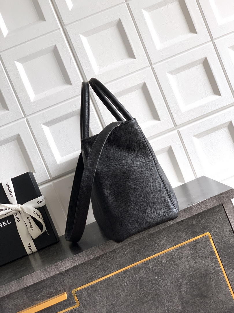 Chanel AS6056 Cerf Leather Exterior Medium Tote Bags Black Gold - Default Title - View 2