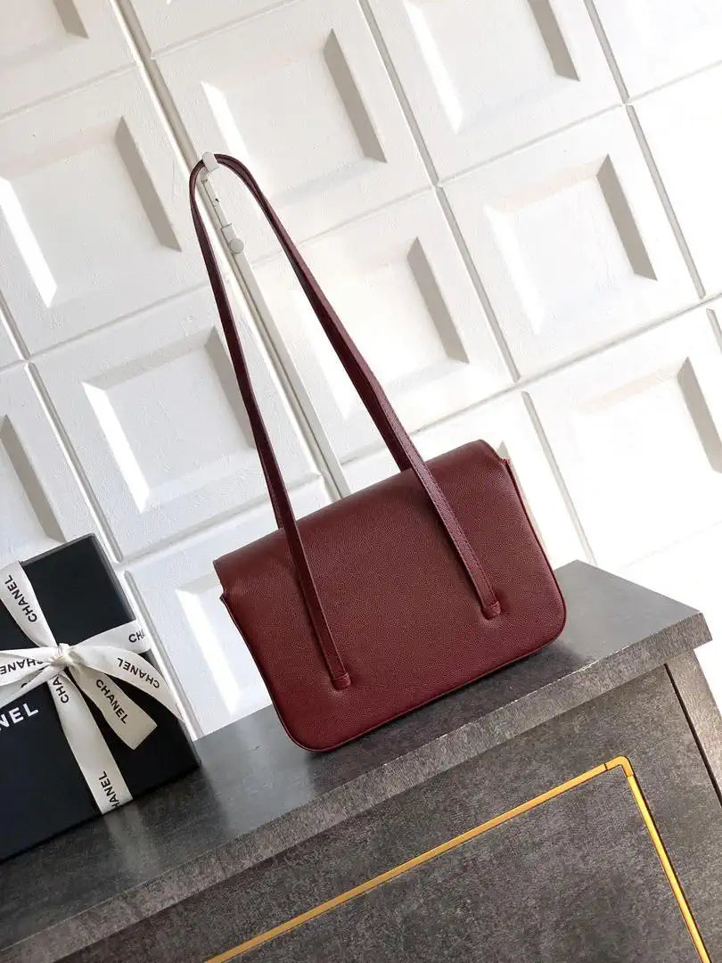 Chanel AS6130 Small Flap Bag Grained Shiny Calfskin & Gold-Tone Metal Wine Red