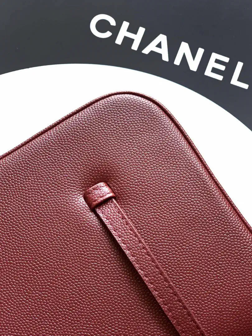 Chanel AS6130 Small Flap Bag Grained Shiny Calfskin & Gold-Tone Metal Wine Red