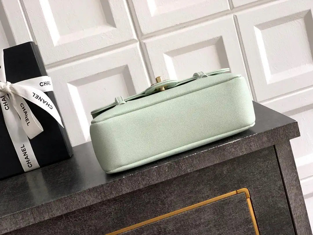 Chanel AS6130 Small Flap Bag Grained Shiny Calfskin & Gold-Tone Metal Light gray-green