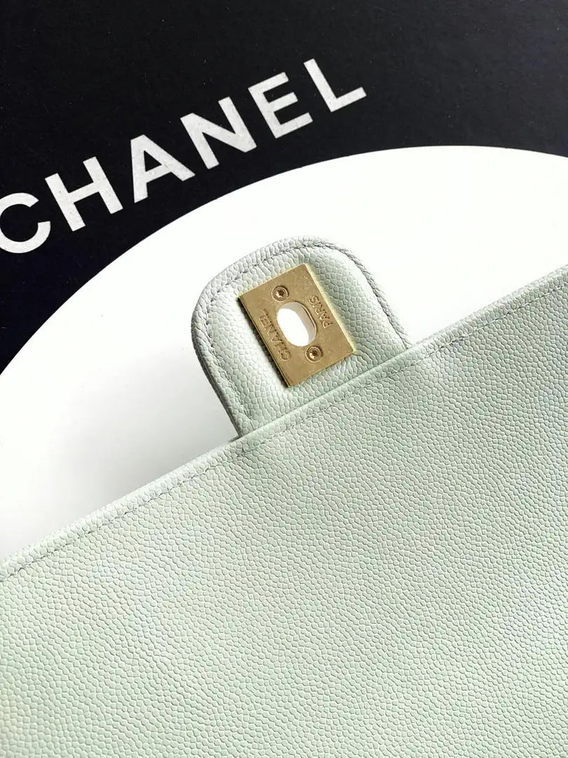 Chanel AS6130 Small Flap Bag Grained Shiny Calfskin & Gold-Tone Metal Light gray-green