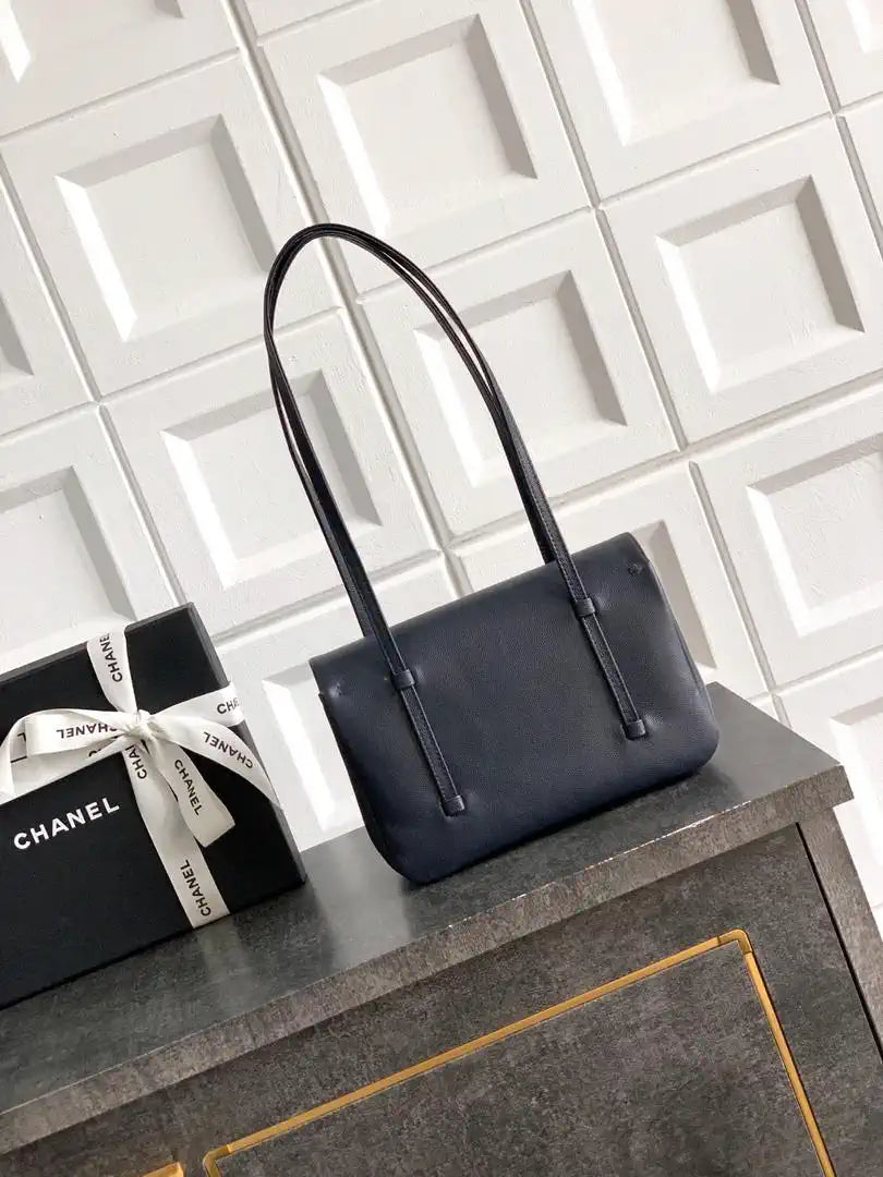 Chanel AS6130 Small Flap Bag Grained Shiny Calfskin & Gold-Tone Metal Navy Blue