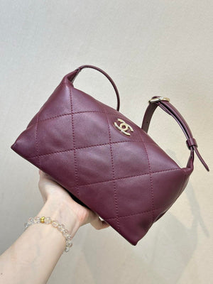 Chanel AS6138 Hobo Handbag Shiny Lambskin & Gold-Tone Metal Red - Default Title - View 2