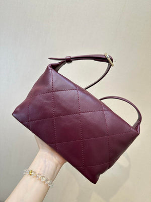 Chanel AS6138 Hobo Handbag Shiny Lambskin & Gold-Tone Metal Red - Default Title - View 7