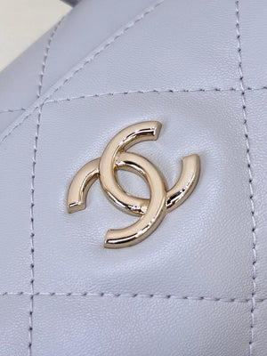 Chanel AS6138 Hobo Handbag Shiny Lambskin & Gold-Tone Metal Light Purple - Default Title - View 4