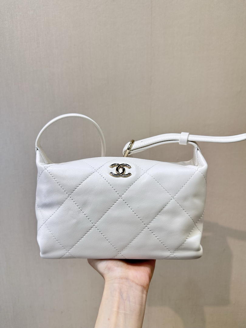 Chanel AS6138 Hobo Handbag Shiny Lambskin & Gold-Tone Metal White - Default Title - View 4