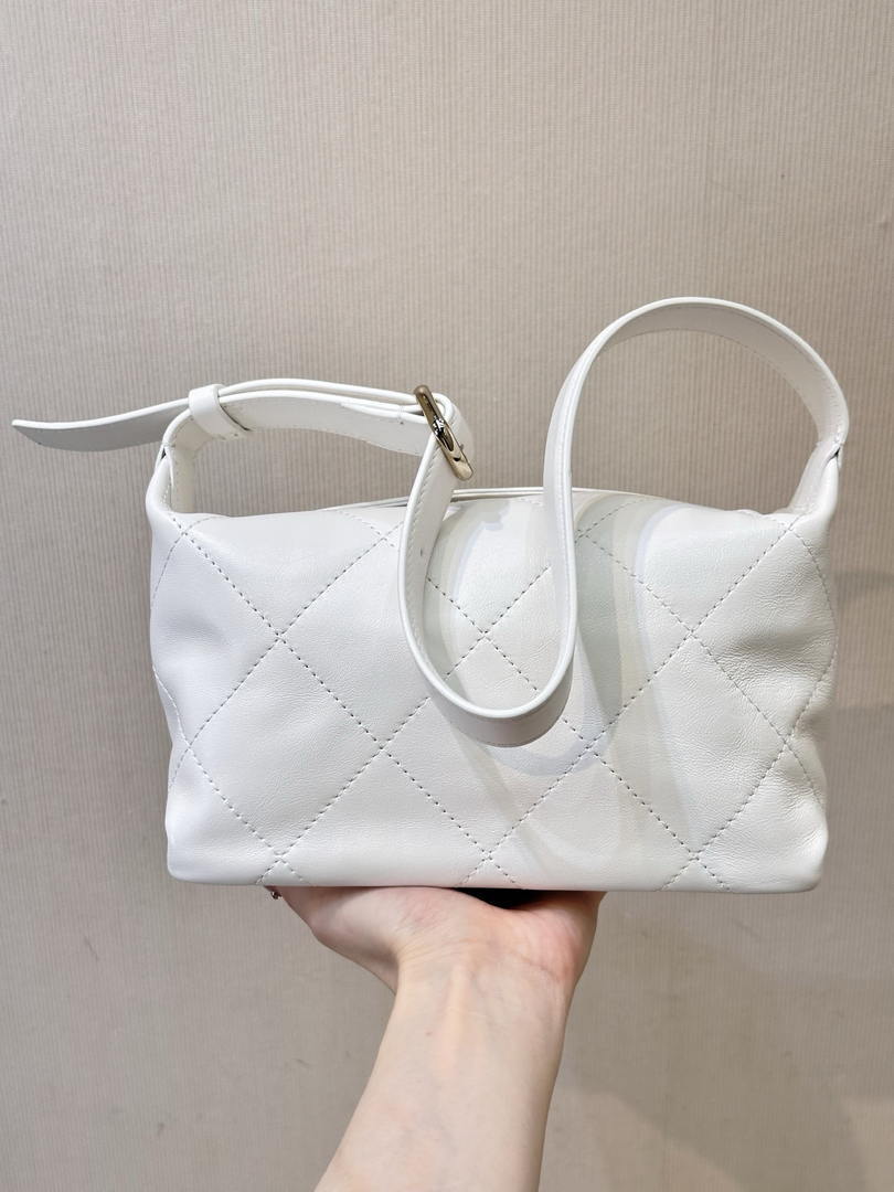 Chanel AS6138 Hobo Handbag Shiny Lambskin & Gold-Tone Metal White - Default Title - View 9