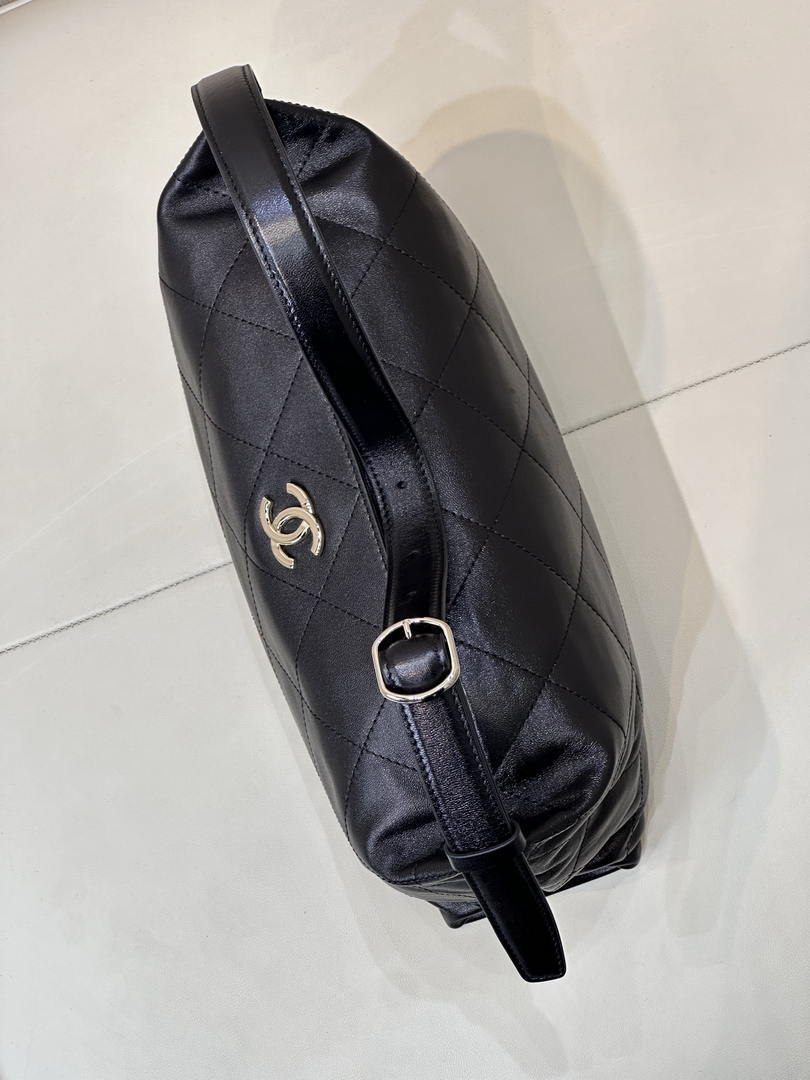 Chanel AS6139 Large Hobo Handbag Shiny Lambskin & Gold-Tone Metal Black