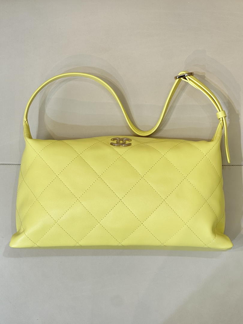 Chanel AS6139 Large Hobo Handbag Shiny Lambskin & Gold-Tone Metal Yellow - Default Title - View 1