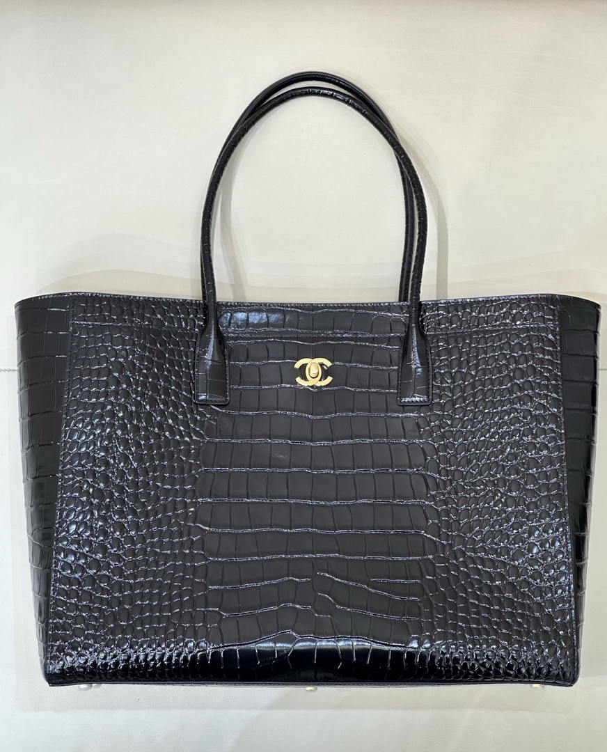 Chanel AS6239 Cerf Leather Exterior Large Tote Bags Crocodile pattern