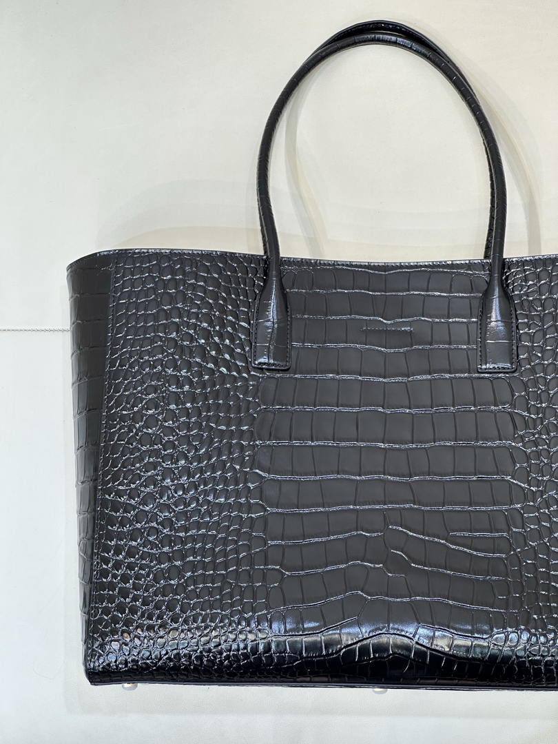 Chanel AS6239 Cerf Leather Exterior Large Tote Bags Crocodile pattern