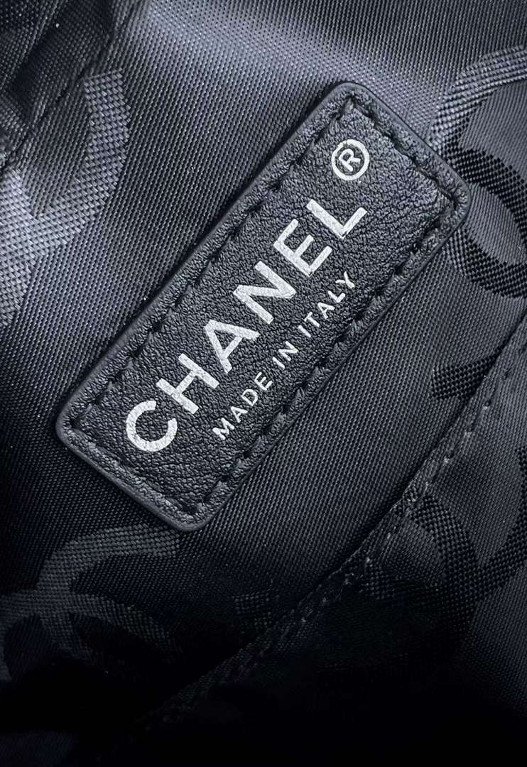 Chanel AS6326 Vintage Camera Case Bag Lambskin Apricot
