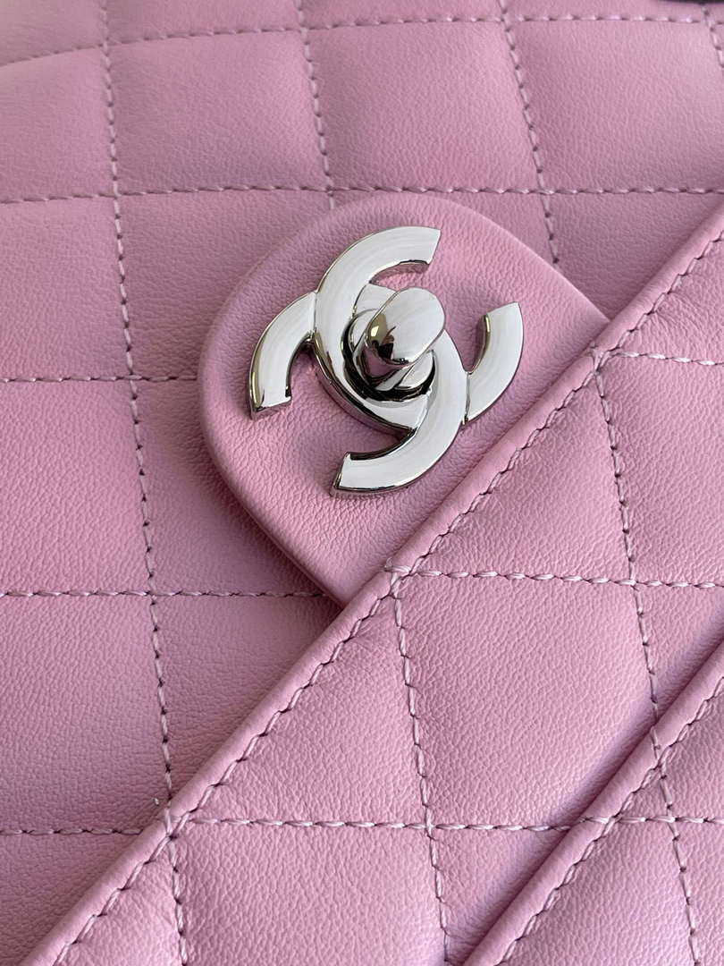 Chanel AS6326 Vintage Camera Case Bag Lambskin Pink