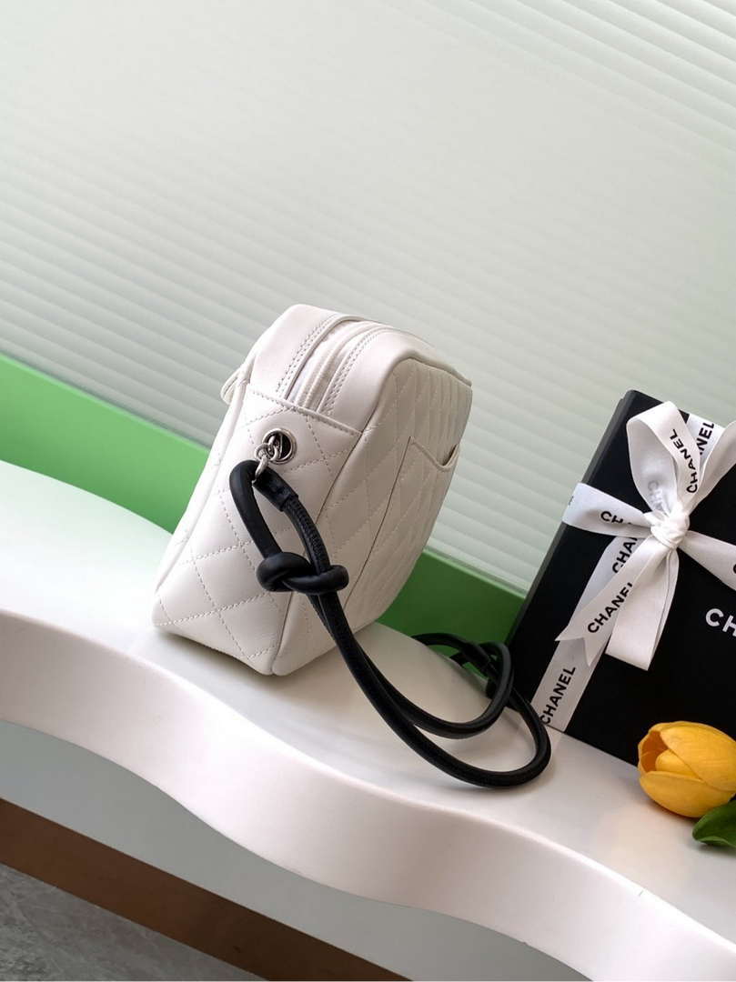 Chanel AS6326 Vintage Camera Case Bag Lambskin White