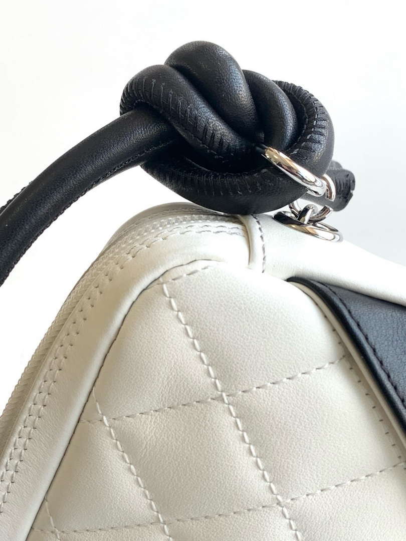Chanel AS6326 Vintage Camera Case Bag Lambskin White and Black