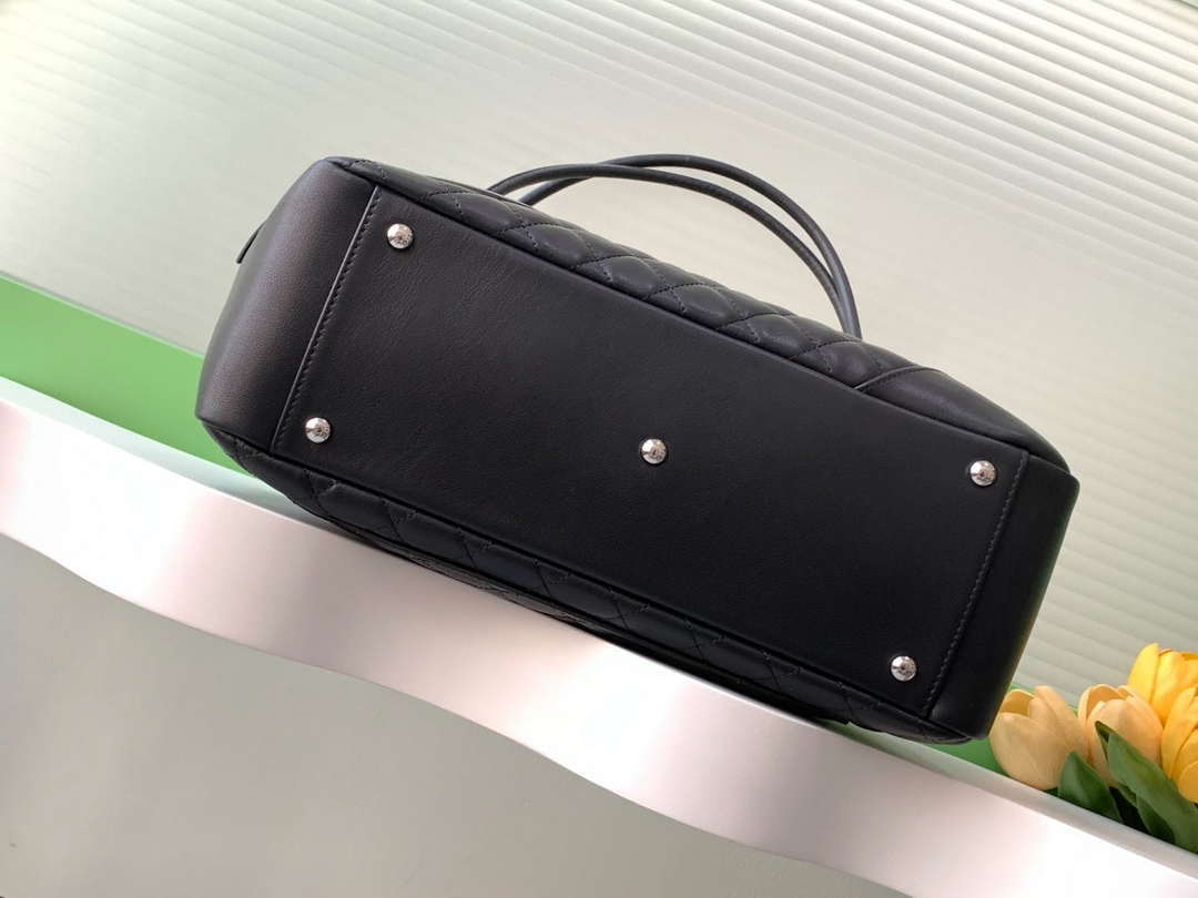 Chanel AS6338 Airport Bag 25P Shopping Bag Black With Black CC