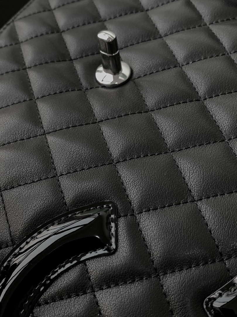 Chanel AS6338 Airport Bag 25P Shopping Bag Black With Black CC