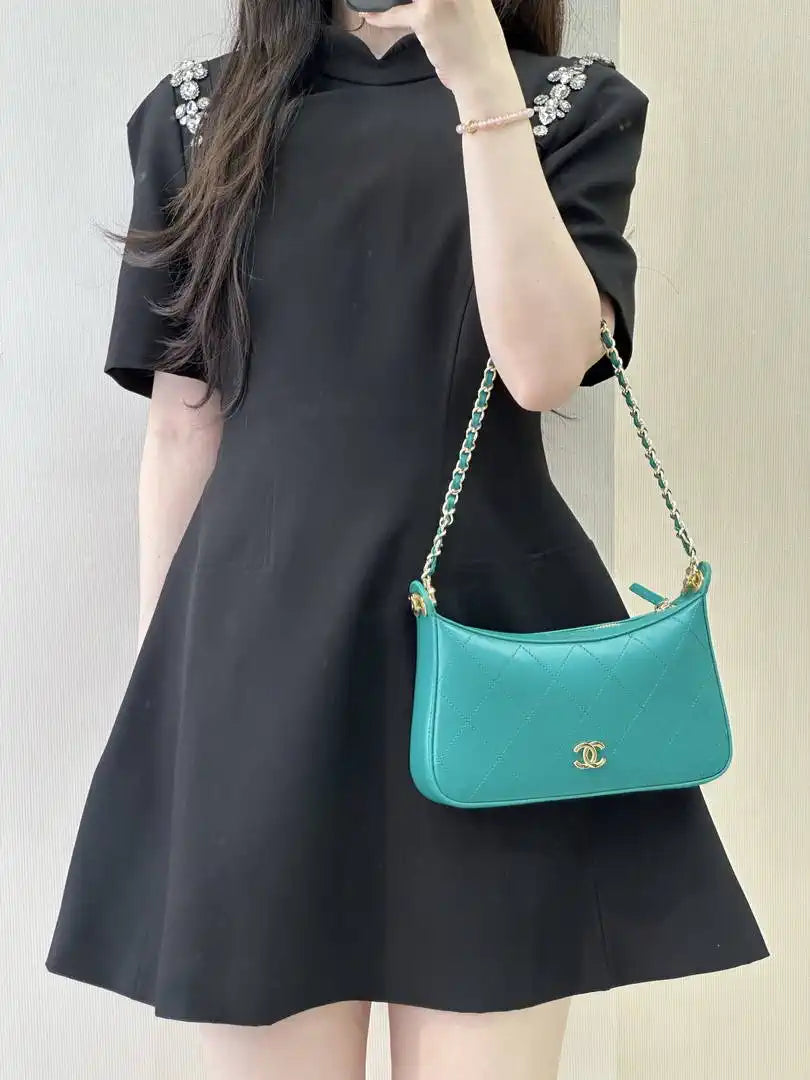 Chanel AS6614 Hobo Small Shoulder Bag Green