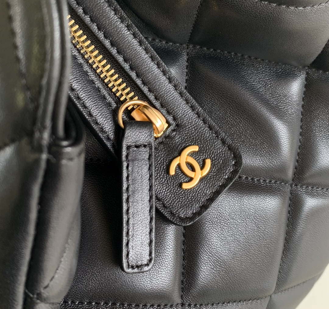 Chanel AS8890 Lambskin 24A MAX Shopping Bag Black - Large Size: 29 X 40 X 17 cm - View 7