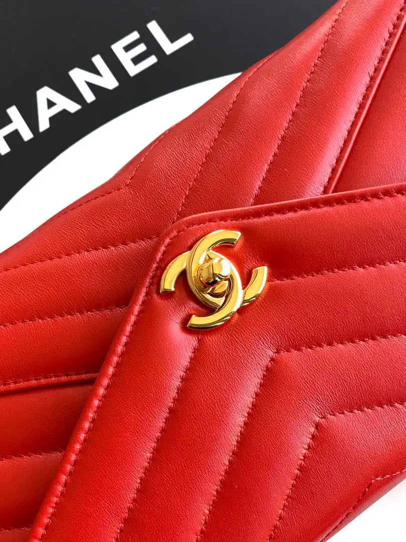 Chanel AS9100 26X Series Clutch Bag AS6646 Red