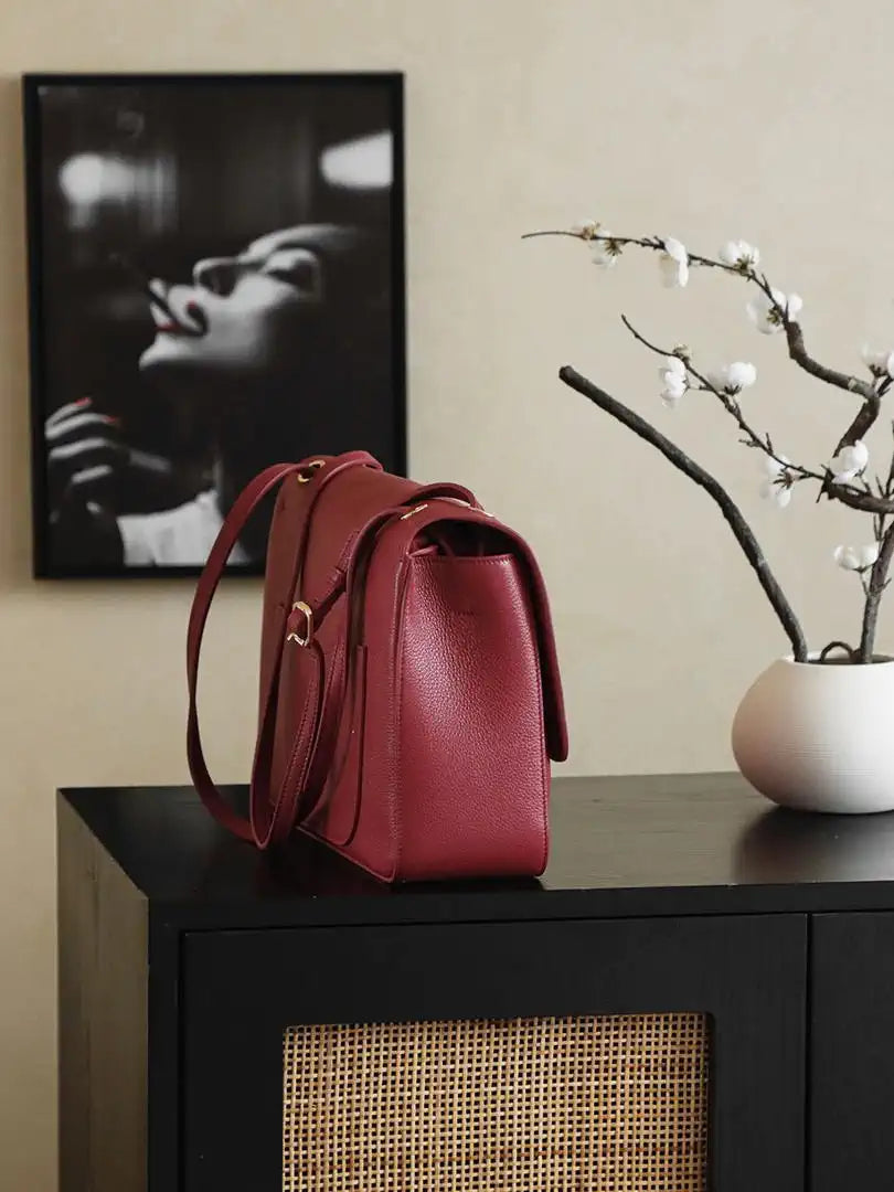Chanel AS9101 Clarence 2026 SS Runway Collection Shopping Bag Red
