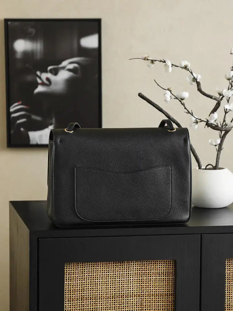 Chanel AS9101 Clarence 2026 SS Runway Collection Shopping Bag Black