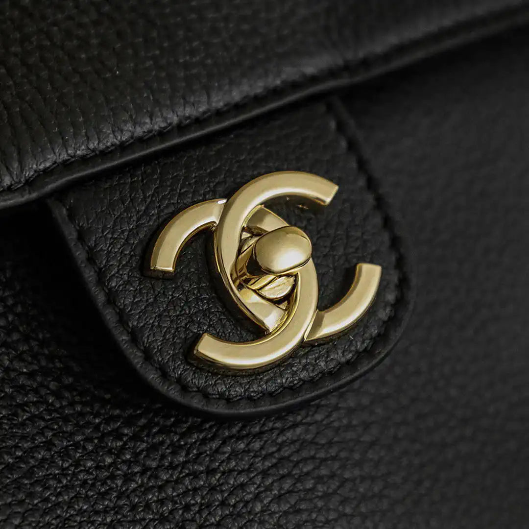 Chanel AS9101 Clarence 2026 SS Runway Collection Shopping Bag Black