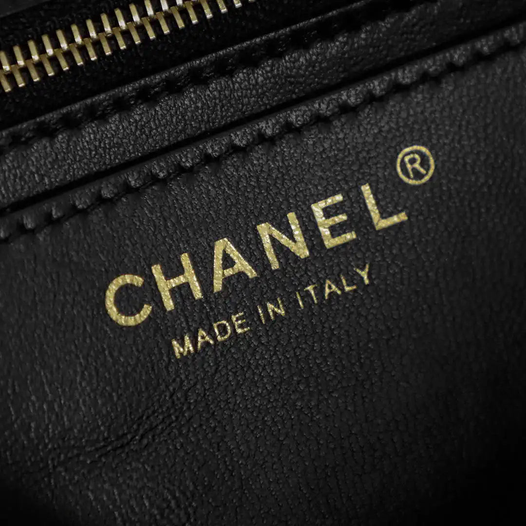 Chanel AS9101 Clarence 2026 SS Runway Collection Shopping Bag Black