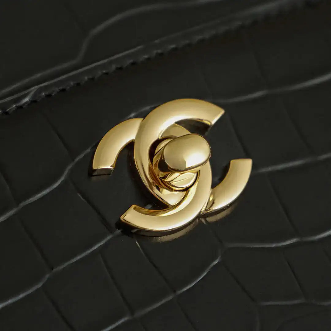 Chanel AS9106 26 SS Runway Collection Shopping Bag Crocodile-embossed Calfskin Black
