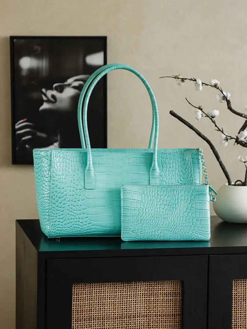 Chanel AS9106 26 SS Runway Collection Shopping Bag Crocodile-embossed Calfskin Blue