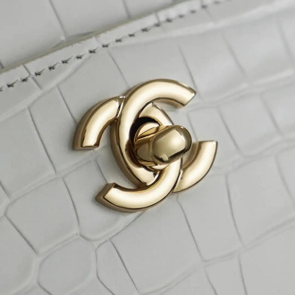 Chanel AS9106 26 SS Runway Collection Shopping Bag Crocodile-embossed Calfskin White