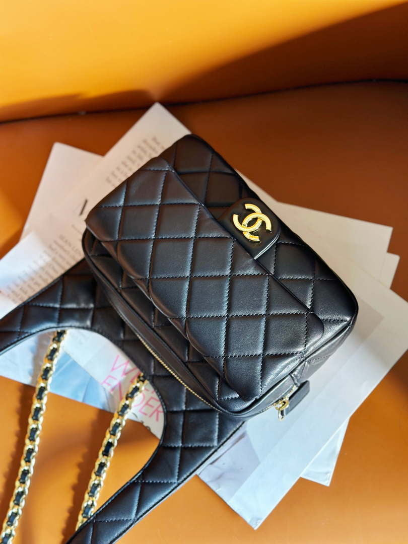 Chanel Backpack Metallic Lambskin & Gold-Tone Metal AS4621 Black - Default Title - View 5